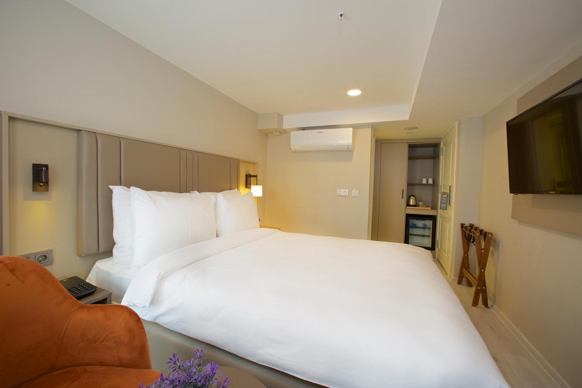 Joy Taksim Hotel Истанбул Екстериор снимка
